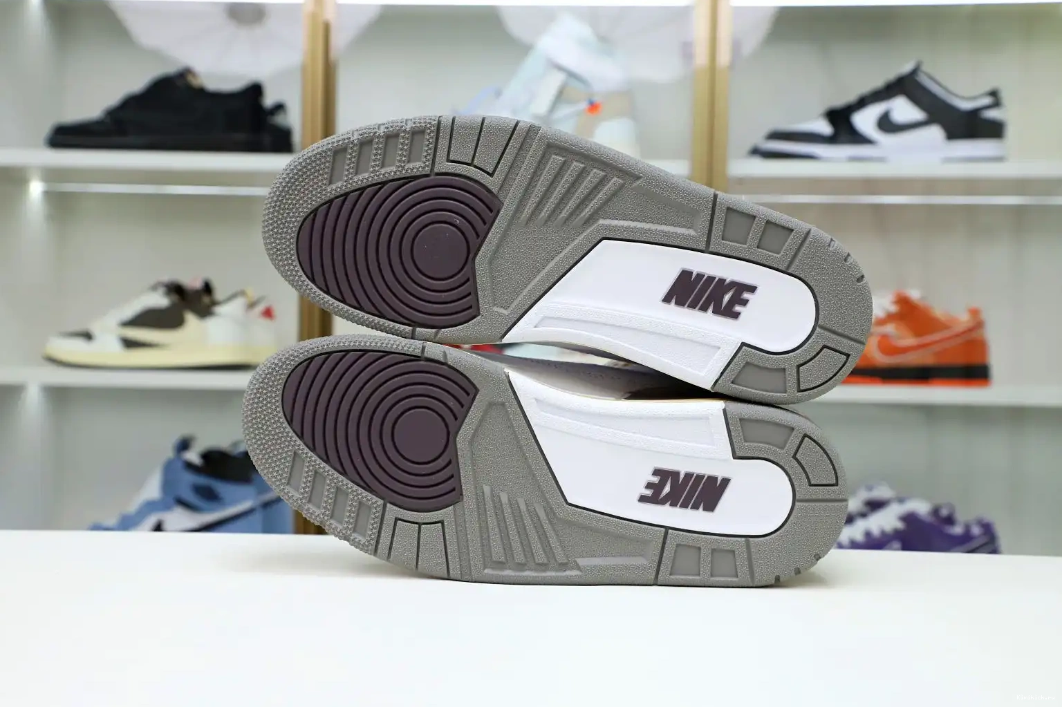 Kimikick MANIÉRE AIR 3 JORDAN X WMNS 0526